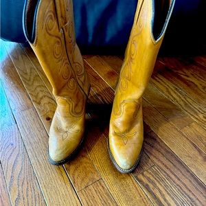 Frye lady boots